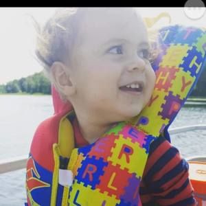 Meet your Posher, Eli